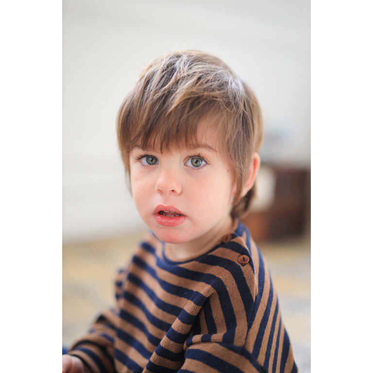 1+ in the family DIRK trui kind Castagna bruin sweater