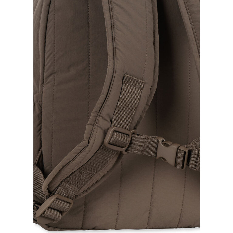 Konges Sløjd Juno Quilted Backpack Midi | Rugzak | Walnut