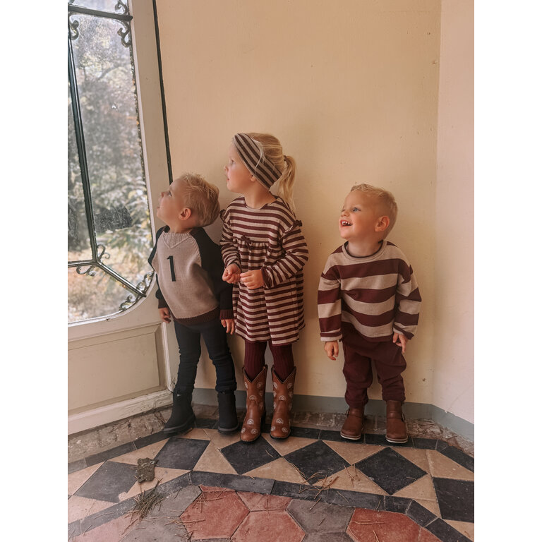 1+ in the family PATRICK trui kind Tortora bruin sweater