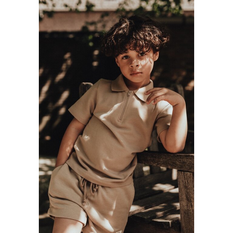 Baje Studio Baje | Hervas | Shortsleeve Polo | Taupe Cafe