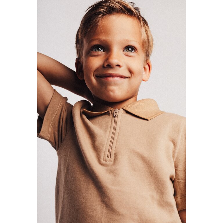 Baje Studio BAJE polo jongen Hervas Taupe Cafe taupe (valt groot)