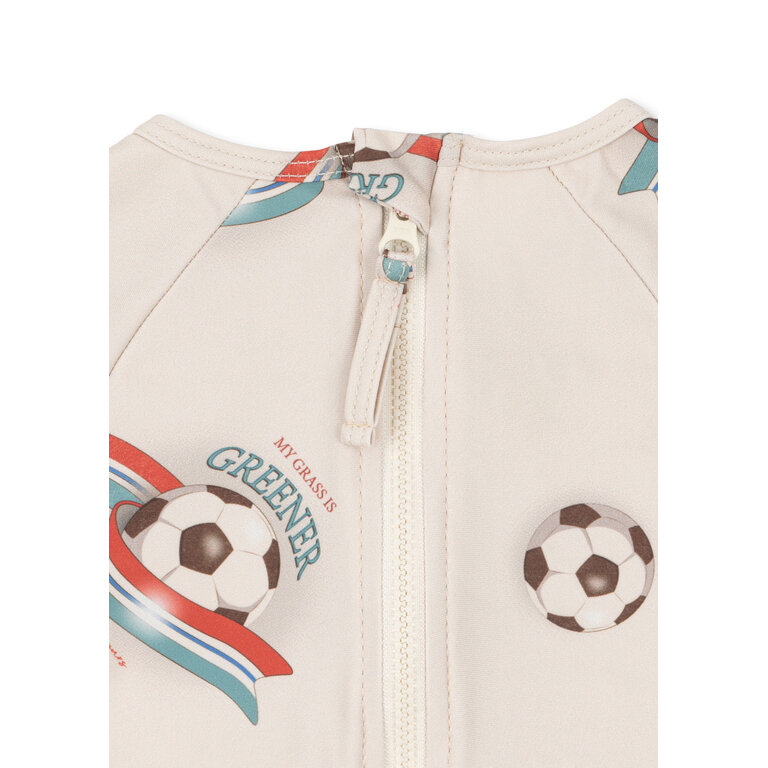 Konges Sløjd Konges Sløjd zwempak baby Aster Onesie GRS Kick It (met voetbal print)