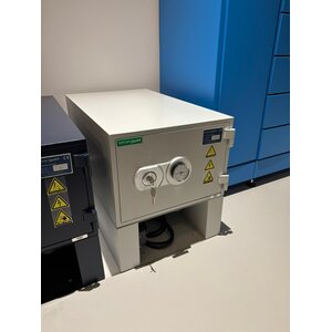 Batteryguard M RAL7035 (Showroommodel)