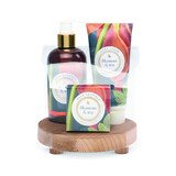 Home & Lifestyle badgeschenkset op houten plateau Home & Lifestyle badgeschenkset op houten plateau