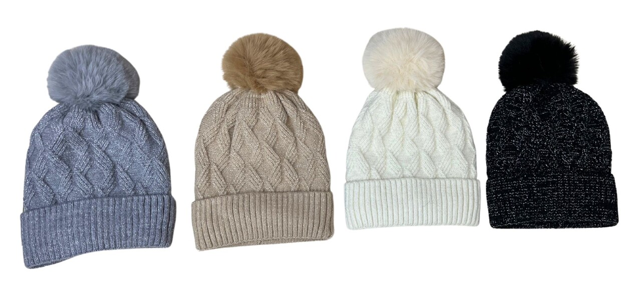 BellaBelga - Belgisch merk Women's hat with silver glitter thread and pompom (with fleece lining) - mix of 4 colors BellaBelga - Belgisch merk Women's hat with silver glitter thread and pompom (with fleece lining) - mix of 4 colors