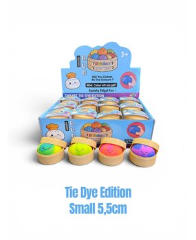 Display of 24 items - Squishy Dumpling: Tie-dye 5,5 CM Display of 24 items - Squishy Dumpling: Tie-dye 5,5 CM