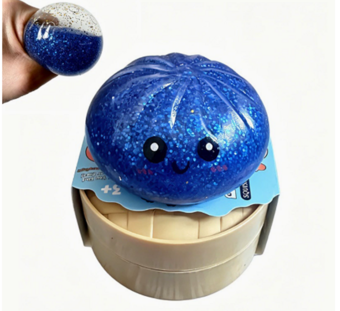 Display van 12 stuks - Squishy Dumpling: Glitter Metallic 8,5 CM Display van 12 stuks - Squishy Dumpling: Glitter Metallic 8,5 CM