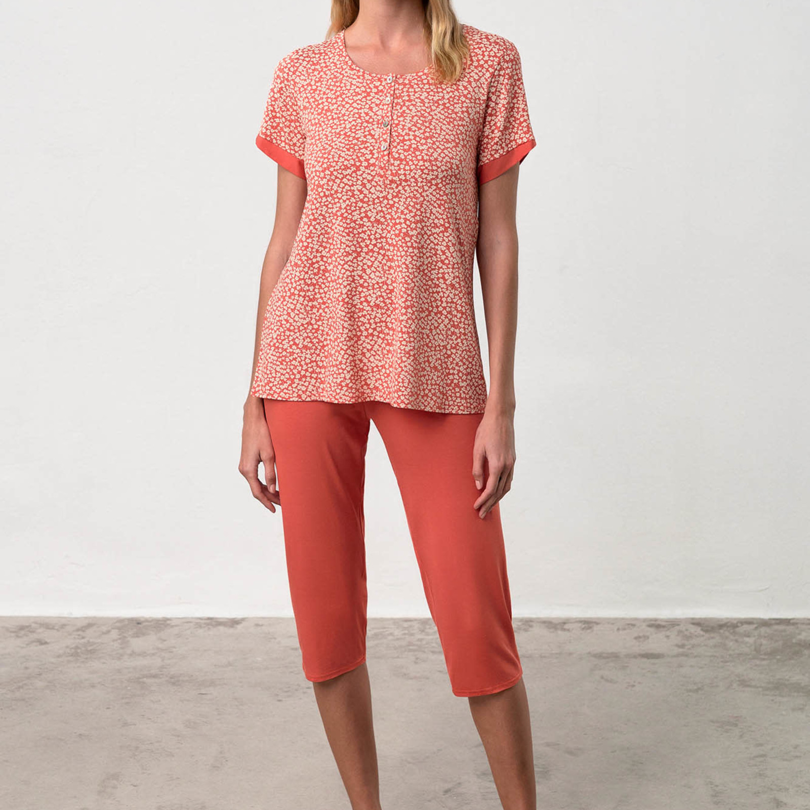 Vamp Pyjama Oranje met witte bloemen