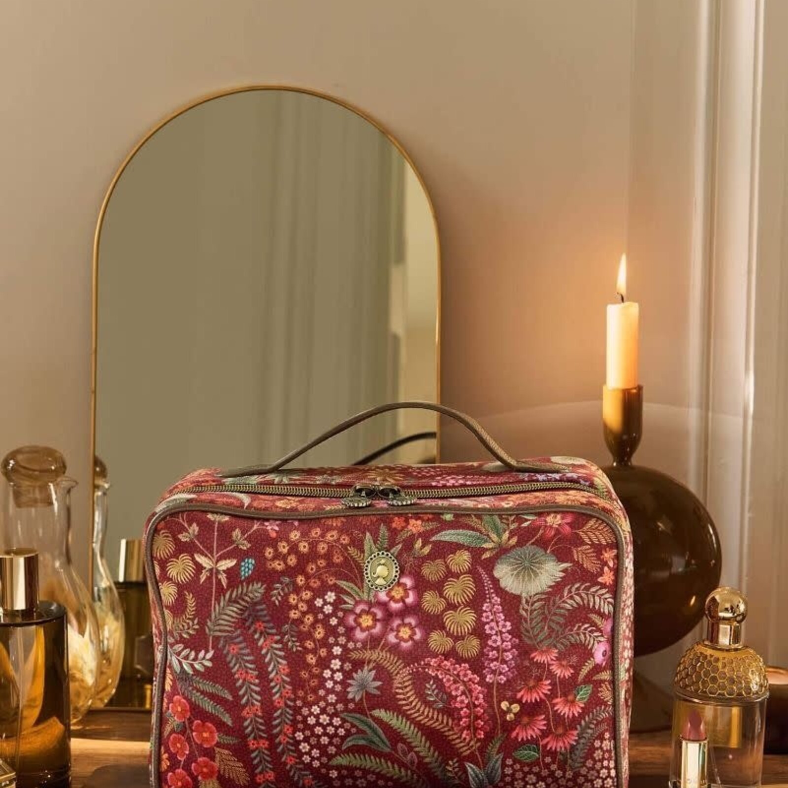 Pip Studio Pip Studio Beauty Case / toilettas extra large (Velvet Rood bloemenprint)