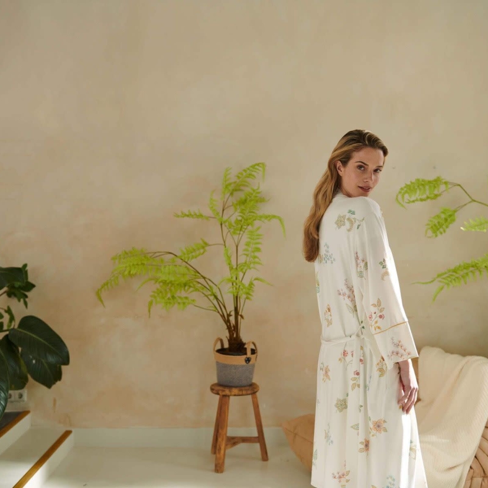 Pip Studio Naomi Kimono Blossom Chique White