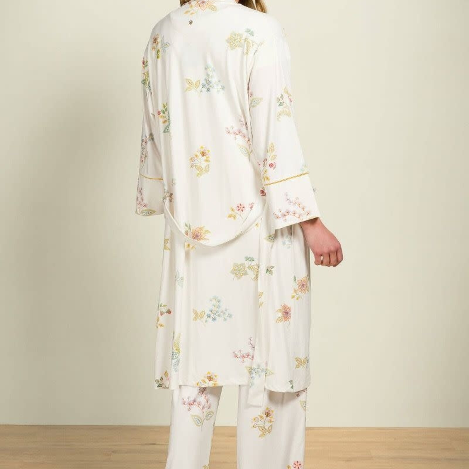 Pip Studio Naomi Kimono Blossom Chique White