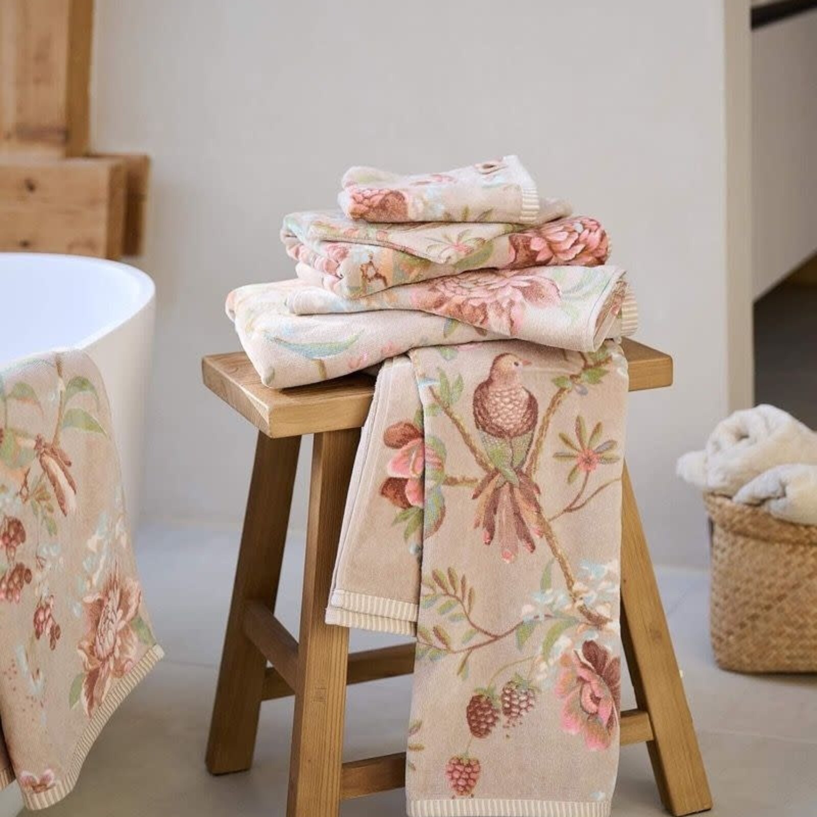 Pip Studio Secret Garden Badhanddoek 55x100