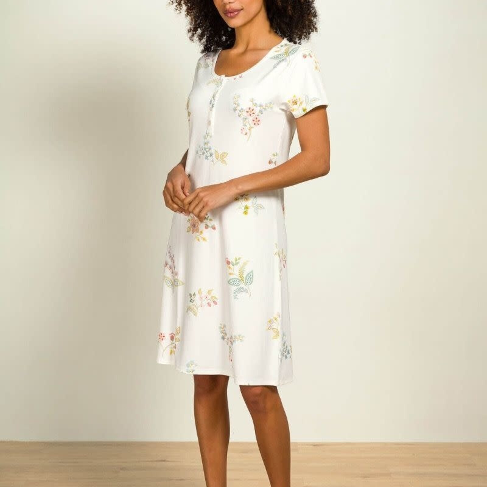 Pip Studio Daisy Nightdress Short Sleeve Blossom Chique White