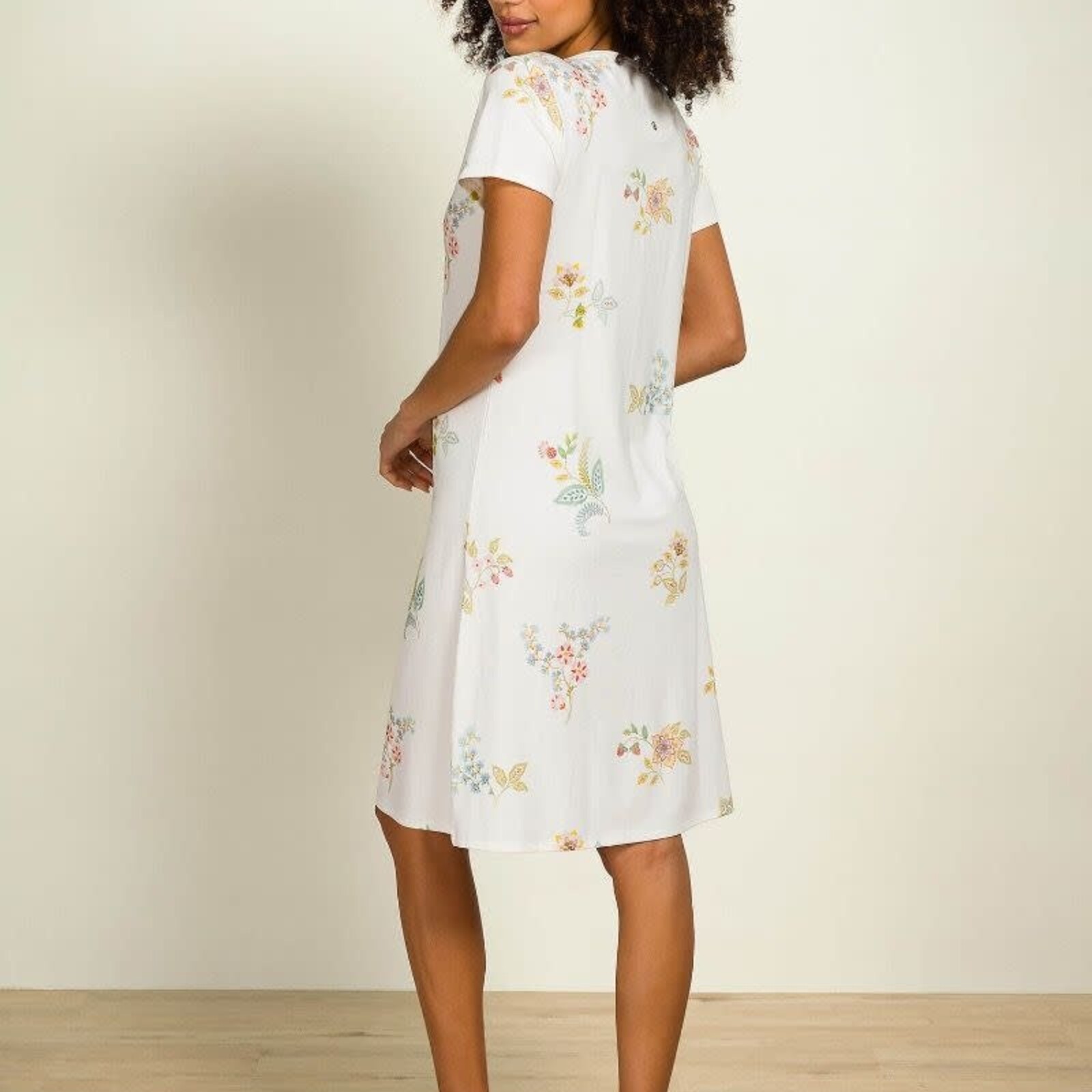 Pip Studio Daisy Nightdress Short Sleeve Blossom Chique White