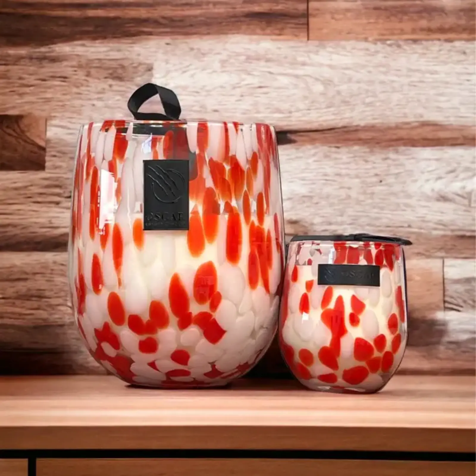 Oscar Candle Barrel Kaars - Rood en Wit gevlekt