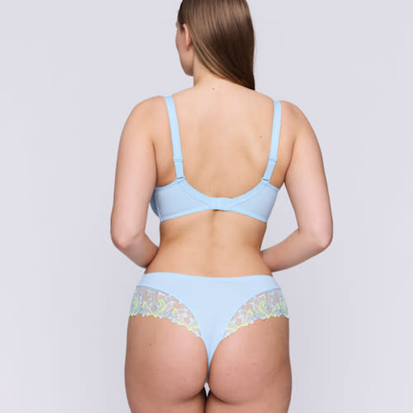 PrimaDonna Deauville Milky Blue