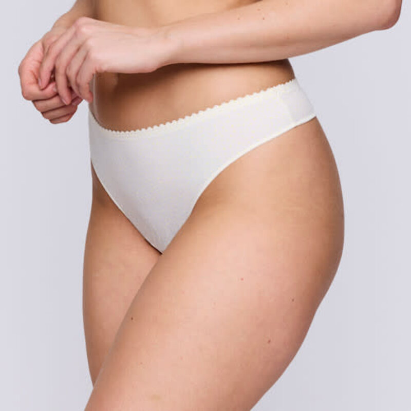 Novaro String