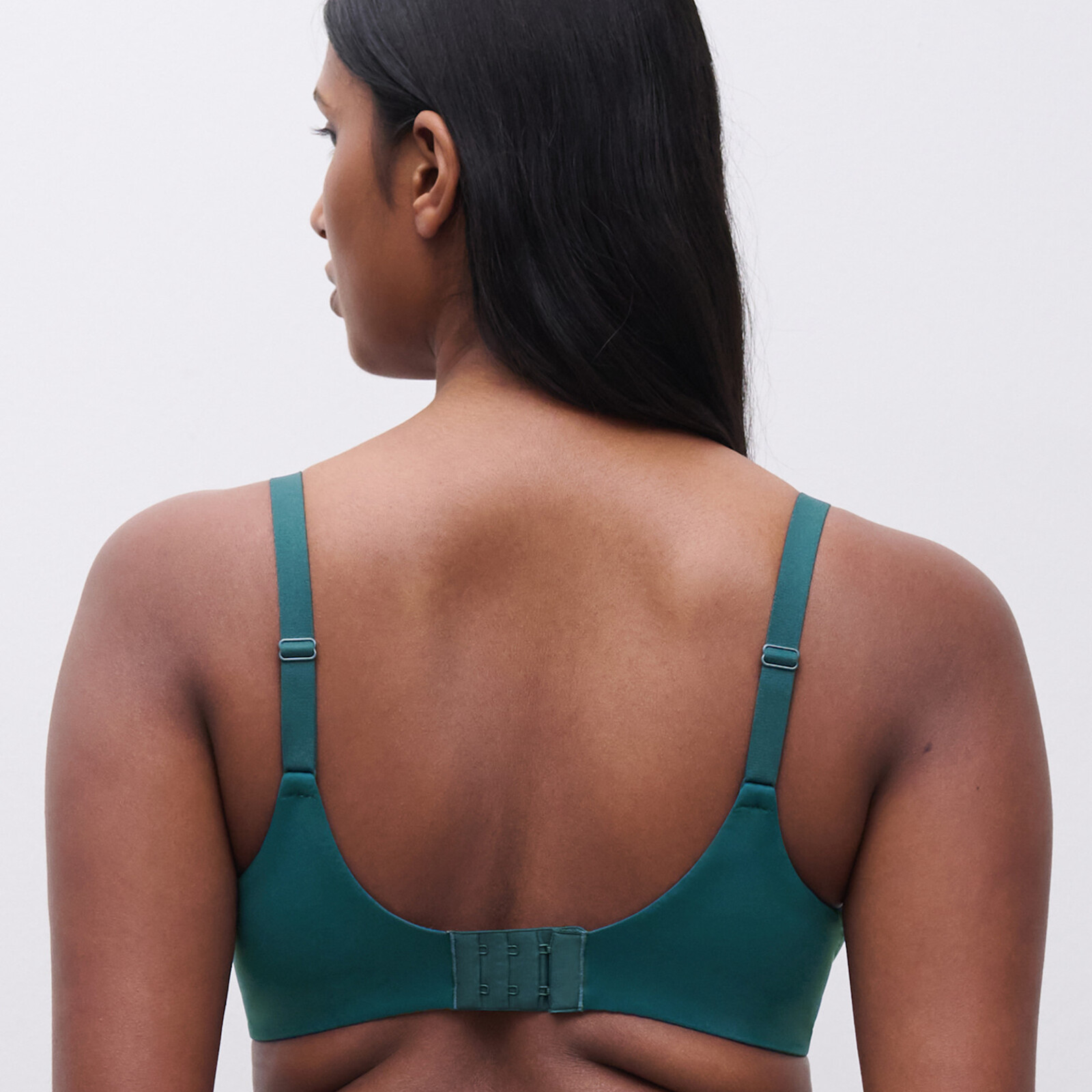 Chantelle Norah Emerald Groen