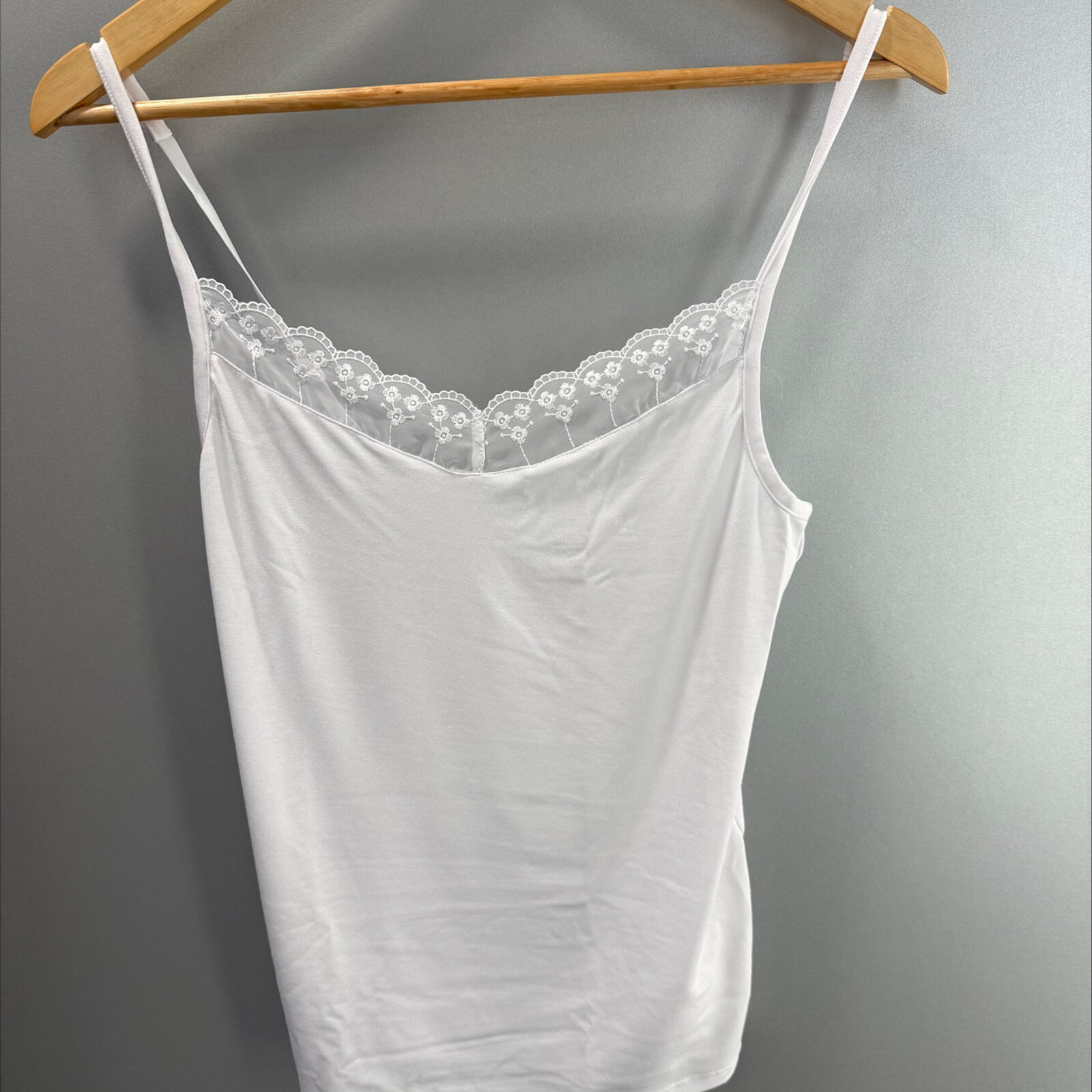 Janira CTA  B Camelia Modal