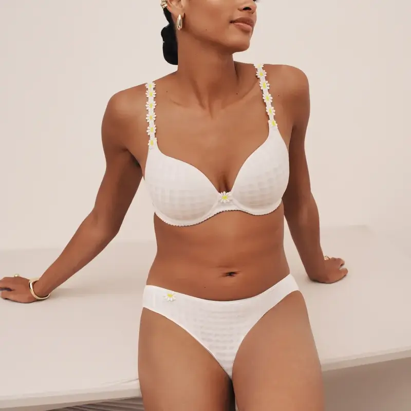 Avero Ivory Petal Rio Slip