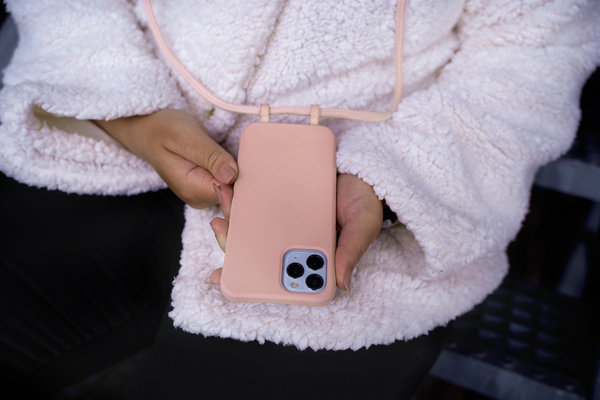 Coverzs Coverzs Funda con cuerda de silicona iPhone X / Xs (rosa)