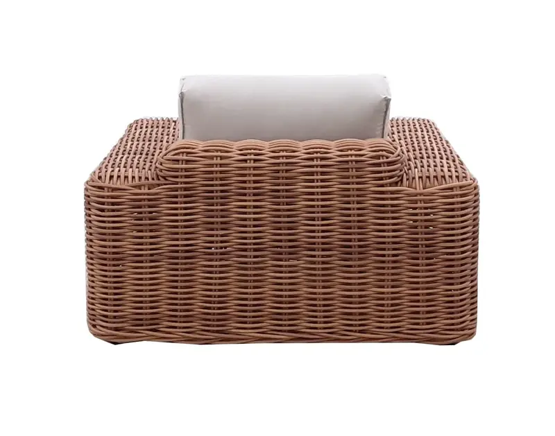 The Outsider The Outsider Charlotte Loungestoel Wicker