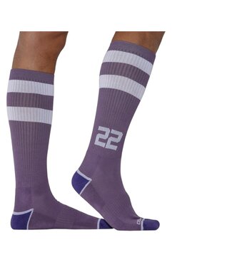 CODE 22 Retro Socks Grape
