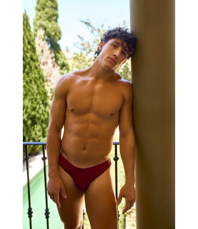 TEAMM8 Casanova Brief Cherry