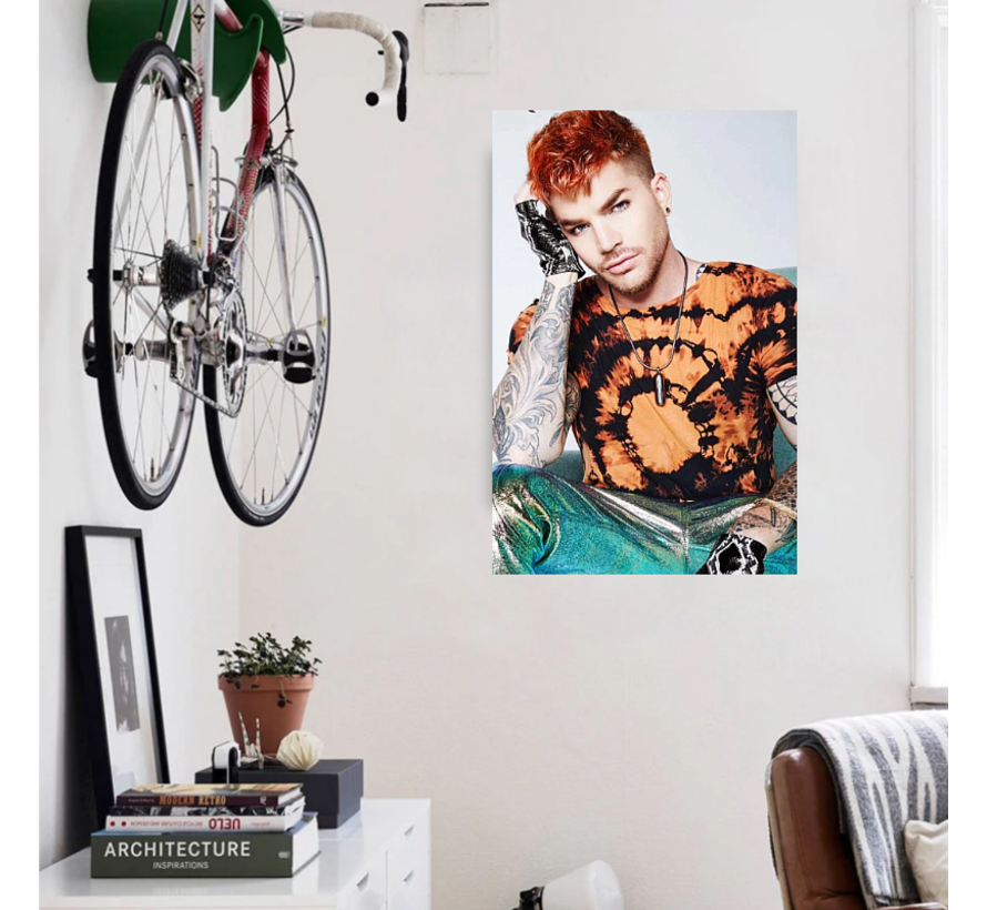 Allernieuwste.nl® Canvas Schilderij Adam Lambert Queen - Popstar - Slaapkamer - 50 x 70 cm - Kleur