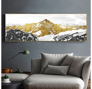 Allernieuwste.nl® Canvas Schilderij Berglandschap Gouden Bergen - Romantisch Abstract - 50 x 150 cm - Kleur