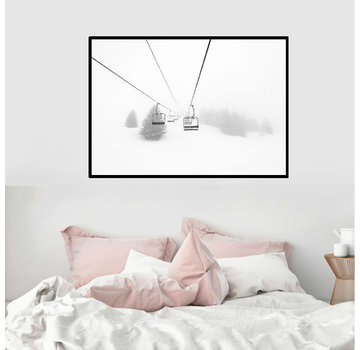 Allernieuwste.nl® Canvas Schilderij * Mistig Berg Landschap Sneeuw #2 * - Kunst aan je Muur - Realistisch - Liggend - 50 x 70 cm