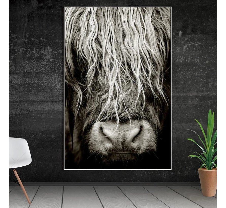 Allernieuwste.nl® Canvas Schilderij Highland Koe Hoogland Ras Close-Up - Modern - 60 x 90 cm - Zwart Wit