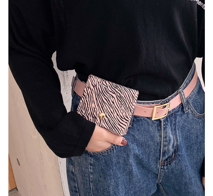 Fashion Bag Tas Mode Zebra Roze Zwart - Klein Modisch Heup Riem Tasje - Type Lil Bag - Imitatie leer HeupTas Zebra - 10x9x2.5 cm