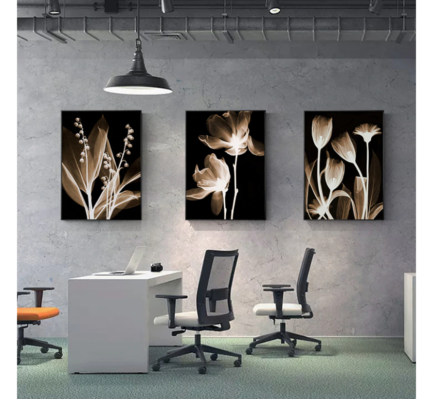 Allernieuwste.nl® Canvas Schilderij SET 3 stuks Luxe Bloemenpracht Stilleven - Realistisch - Poster - Set 3x 50 x70 cm - Kleur