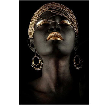 Allernieuwste.nl® Canvas Schilderij Afrikaanse vrouw met Gouden Sieraden - 50 x 70 cm