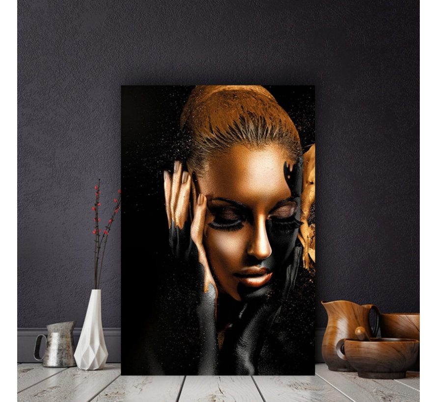 Allernieuwste.nl® Canvas Schilderij Zwart Goud Vrouw - Kunst aan je Muur - Kleur Goud-Zwart - 60 x 80 cm