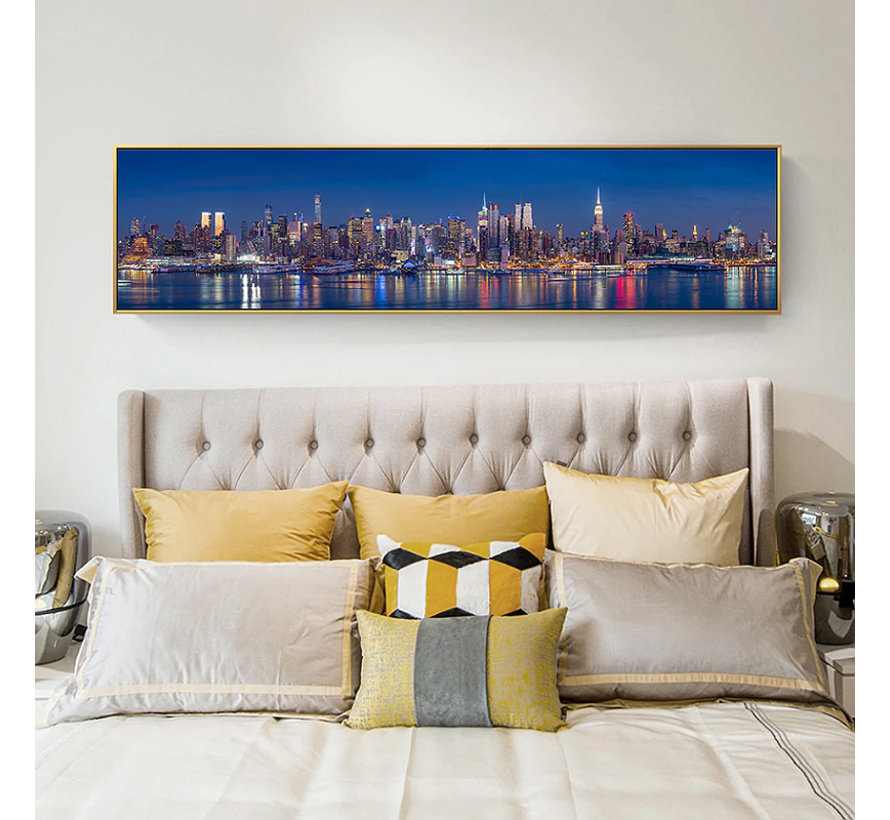 Allernieuwste.nl® Canvas Schilderij 40x160cm * Skyline Van New York * - Kunst aan je Muur - Realistisch - Kleur - 40 x 160 cm