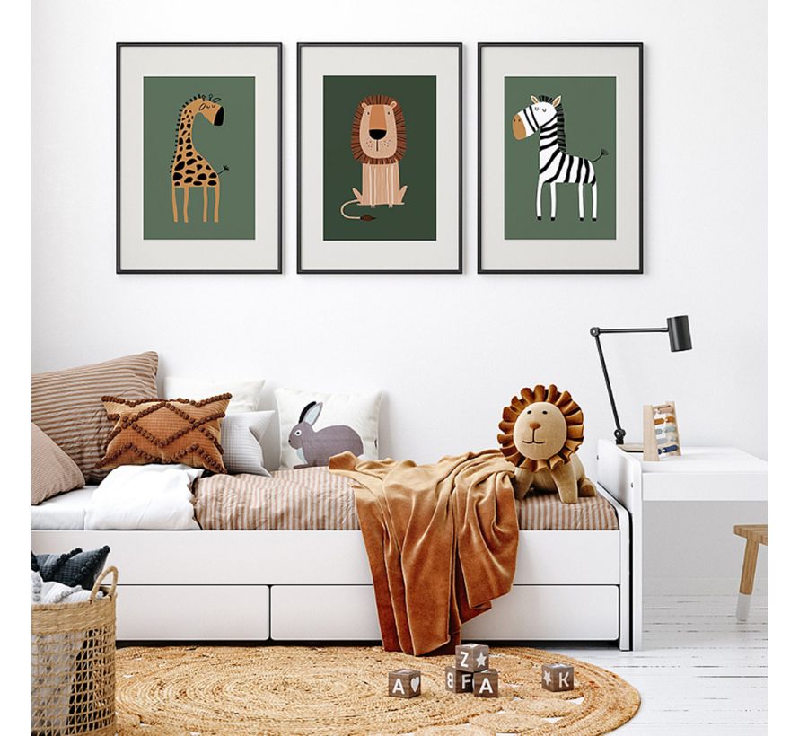 Allernieuwste.nl® Canvas Schilderijen 3 STUKS Dieren voor de Kinderkamer Babykamer - Giraf Leeuw Zebra - Kleur - 3 stuks elk 30 x 40 cm