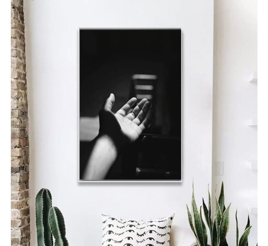 Allernieuwste.nl® Canvas Schilderij * Geef Mij Jouw Hand * - Kunst aan je Muur - Minimalisme - Zwart-Wit - 50 x 70 cm