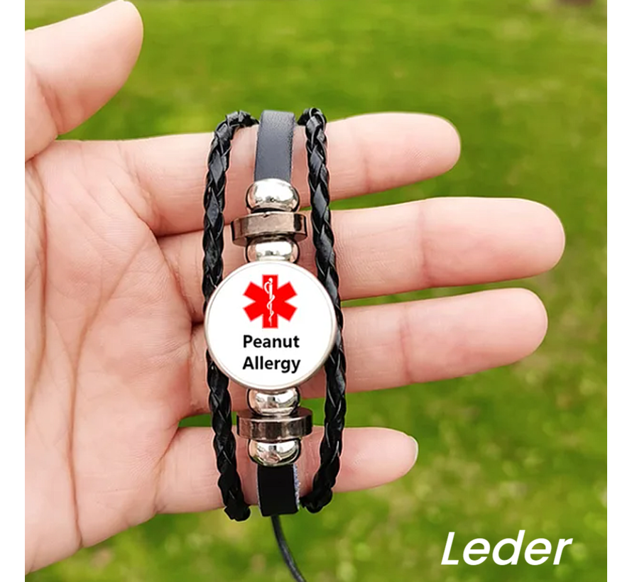 Allernieuwste.nl® Armband Pinda Allergie Alert - Leder Dames Heren Armbanden Unisex - Pinda Allergie - Verstelbaar Zwart Leer 26 x 2 cm