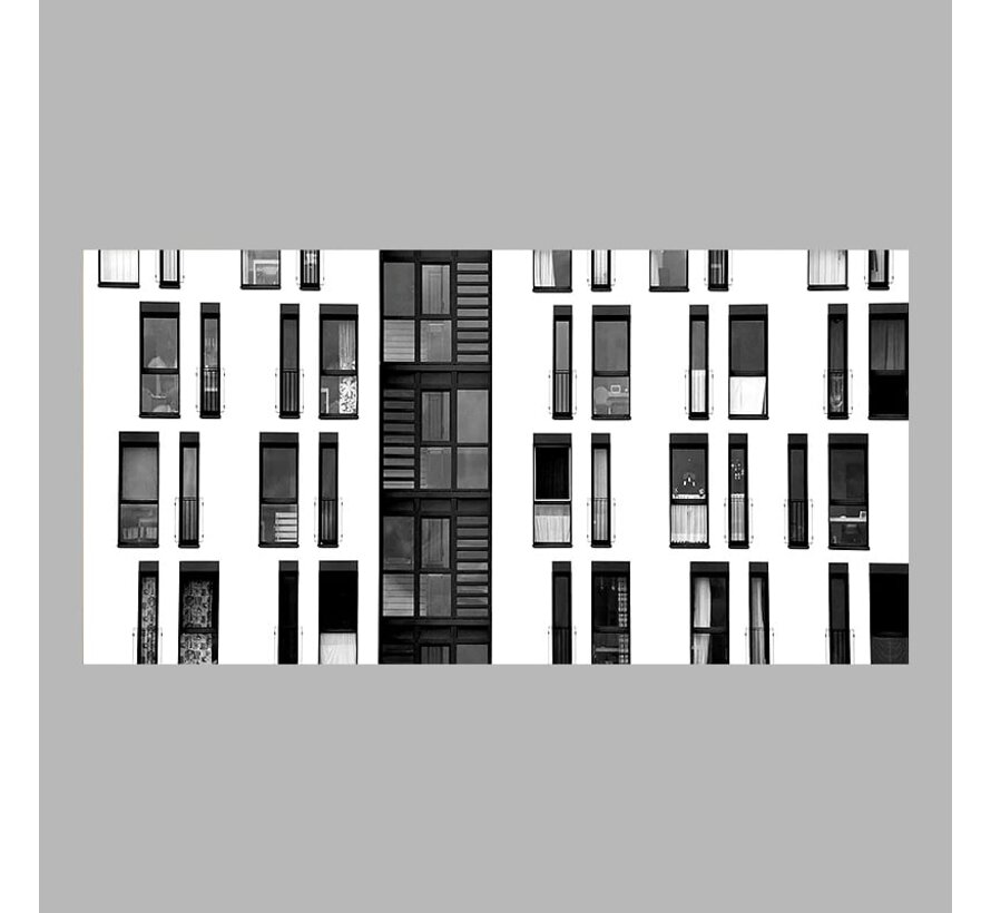 Allernieuwste.nl® Canvas Schilderij Modern Industriële Stijl Gebouw  - Industrieel Retro - Zwart wit - 70 x 140 cm