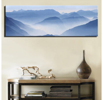 Allernieuwste.nl Canvas Schilderij Wolken in Bergen Blauw - 40 x 120 cm