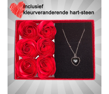 Allernieuwste.nl Luxe Rode Giftbox + 6 Rode Zeeprozen & Stemmings Harten Ketting