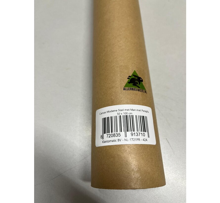 Allernieuwste.nl® Canvas Schilderij Moderne Stad met Man met Paraplu - Kunst aan je Muur - Realistisch - Kleur - 50 x 100 cm