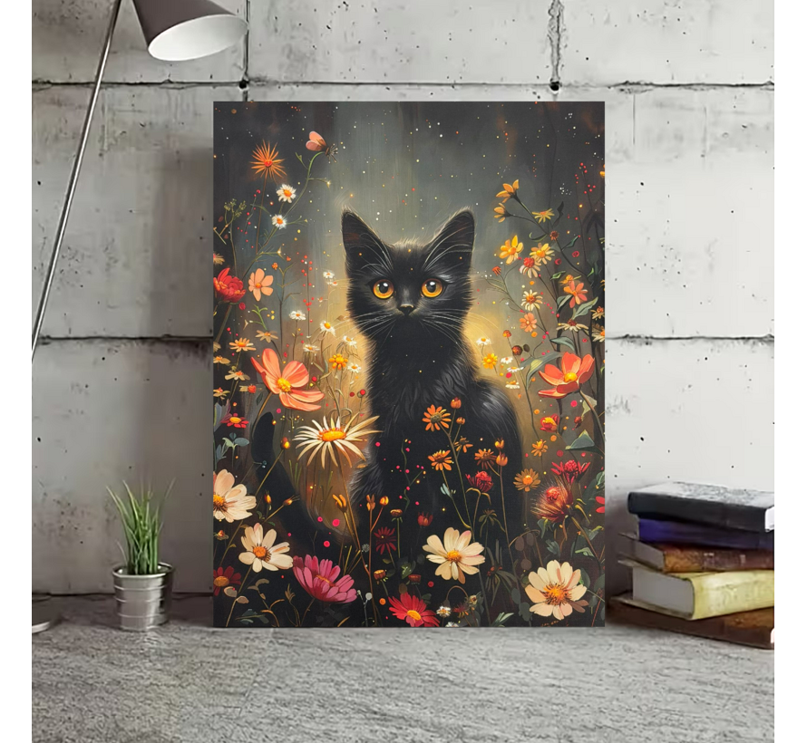 Allernieuwste.nl® Canvas Schilderij Schattige Zwarte Kat Omringd met Bloemen – 30 x 40 cm – Artistieke Bloemenprint voor Moderne en Rustieke Interieurs – Muurdecoratie – Wanddecoratie