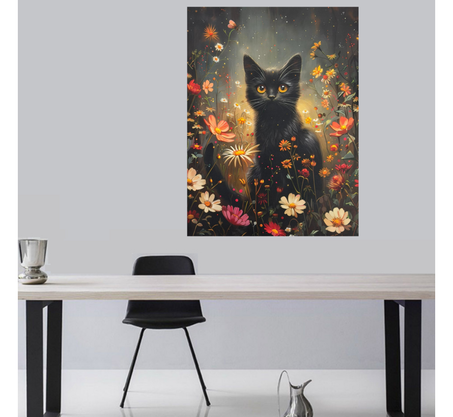 Allernieuwste.nl® Canvas Schilderij Schattige Zwarte Kat Omringd met Bloemen – 30 x 40 cm – Artistieke Bloemenprint voor Moderne en Rustieke Interieurs – Muurdecoratie – Wanddecoratie