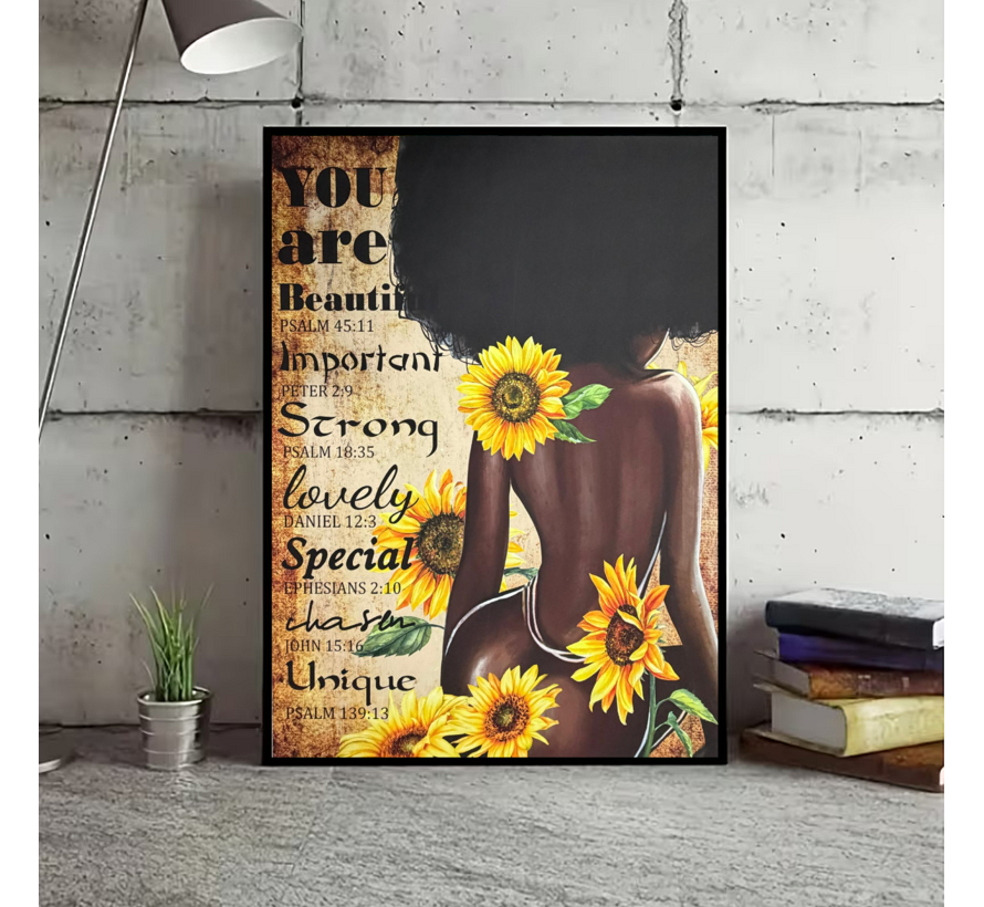 Allernieuwste.nl® Canvas Schilderij Vrouw met Bijbelteksten en Zonnebloemen – 50 x 70 cm - Christelijke Decoratie – Muurdecoratie – Wanddecoratie