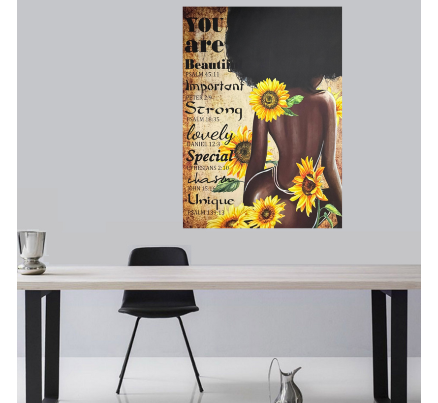 Allernieuwste.nl® Canvas Schilderij Vrouw met Bijbelteksten en Zonnebloemen – 50 x 70 cm - Christelijke Decoratie – Muurdecoratie – Wanddecoratie