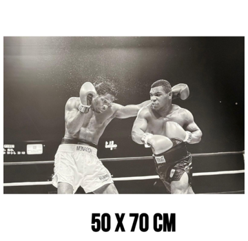 Allernieuwste.nl Canvas Schilderij Mike Tyson vs Mitch Green – Zwart Wit - 50 x 70 cm
