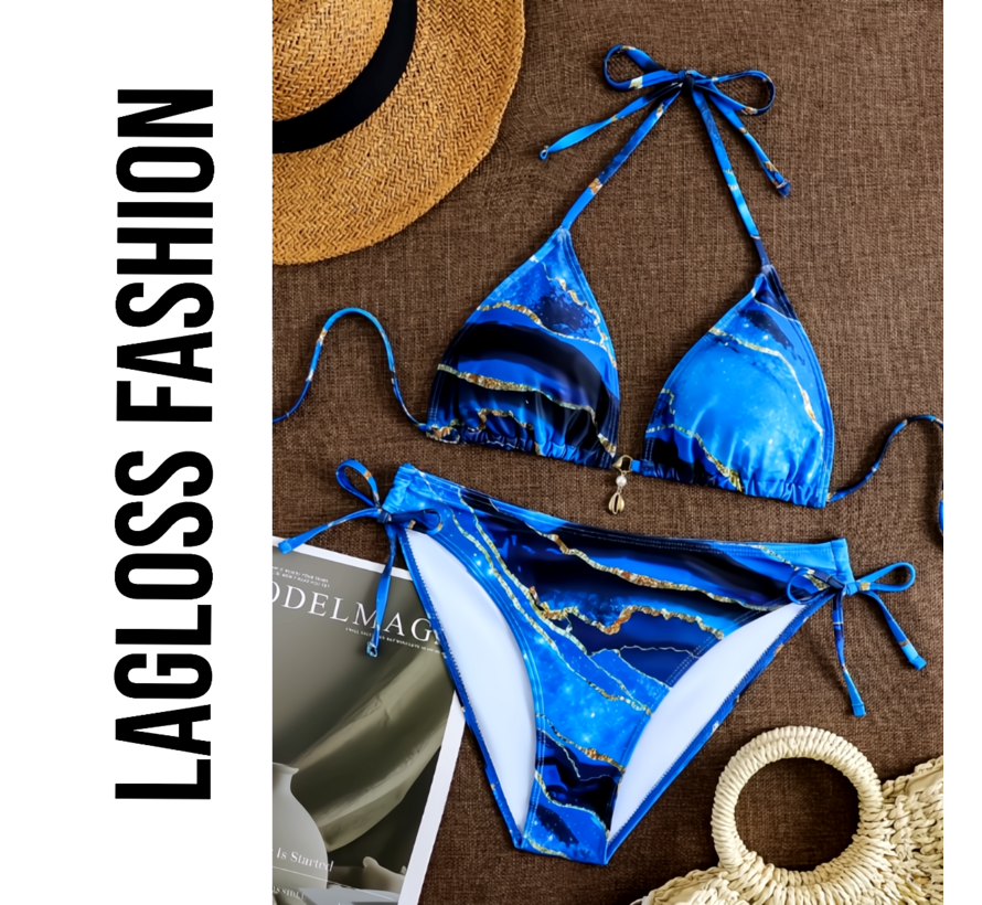 LaGloss® 2-delige Halter Bikini Set in Blauw Marmer met Gouden Accenten – Haltertop met Schelphanger en Verstelbare Strikbandjes – Strandmode – Beach Fashion – Maat M